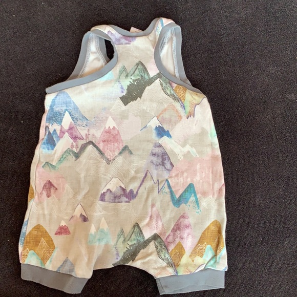 Olive.Me romper 6-12 month - Picture 3 of 3